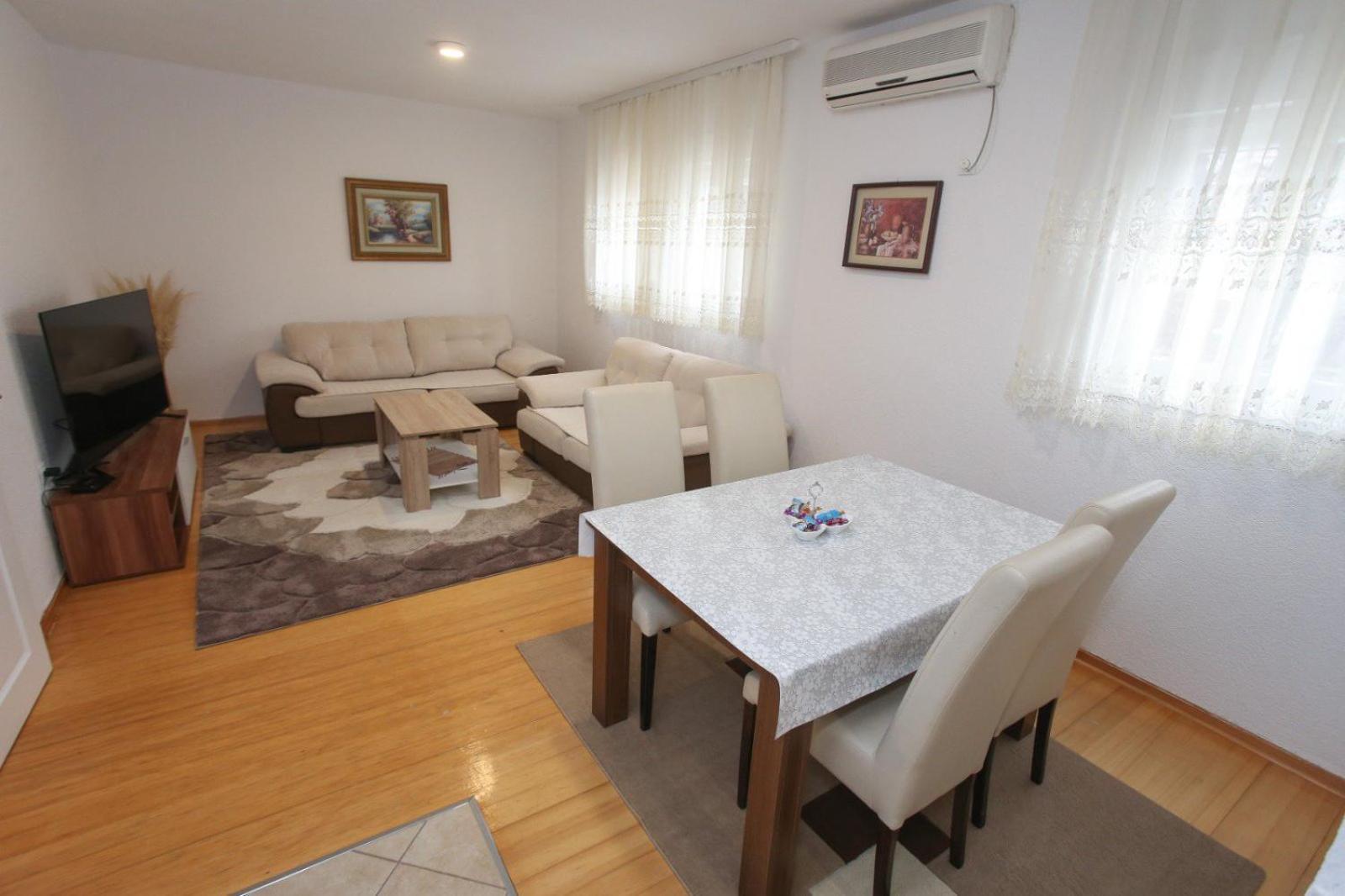 Apartments Daris โมสตาร์ ภายนอก รูปภาพ
