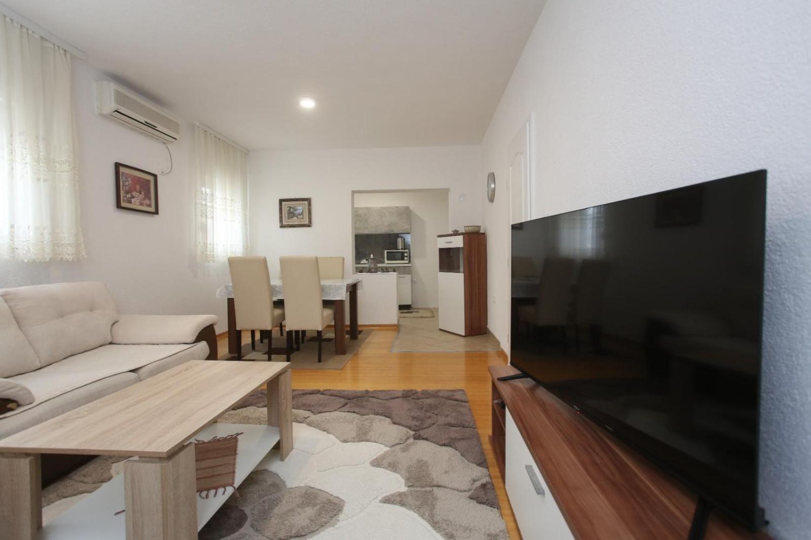 Apartments Daris โมสตาร์ ภายนอก รูปภาพ